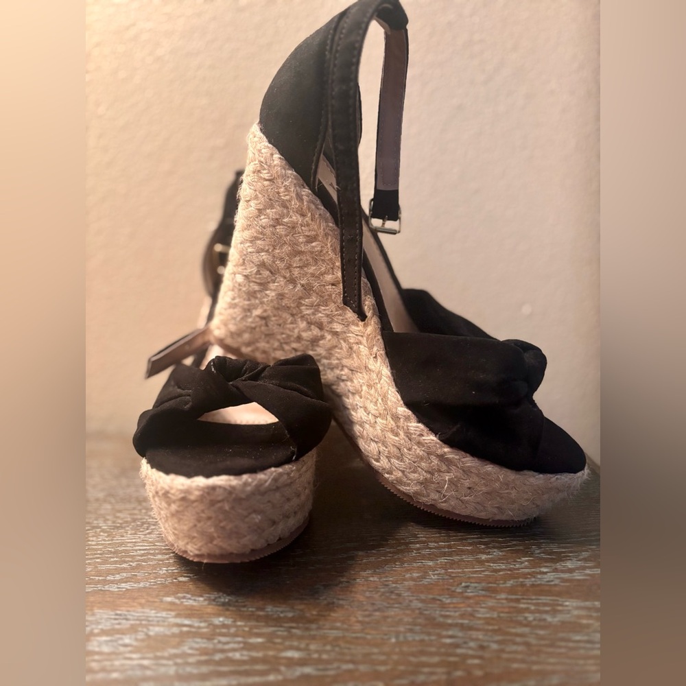 Elegant Black Wedge Sandals